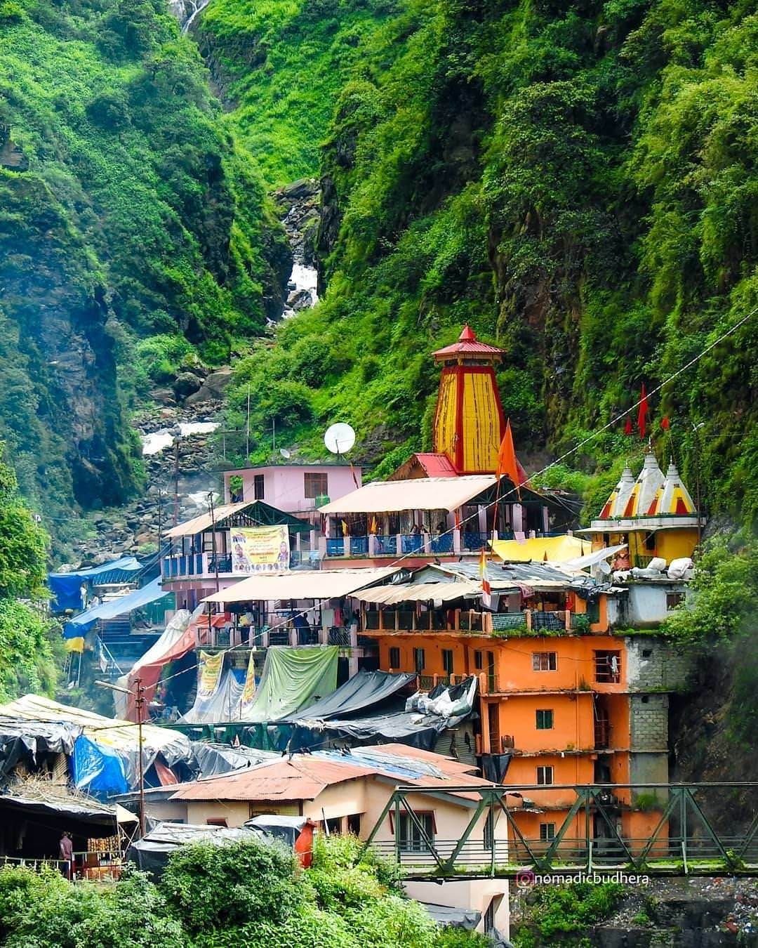 Dehradun to Yamunotri taxi service